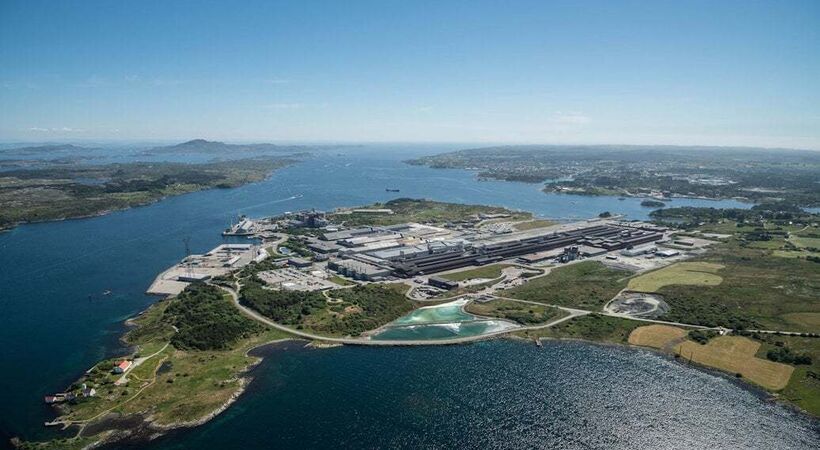 Hydro Karmøy is one of Europe's largest primary aluminium plants with a total annual production of around 270 000 tonnes of primary aluminium and 220 000 tonnes of casthouse products.