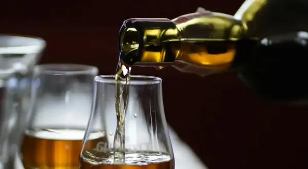 Scotland distillery considers aluminium bottles