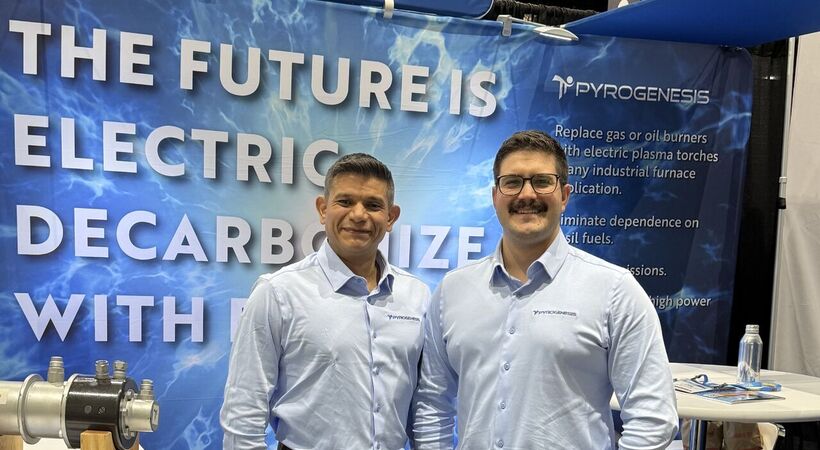 Juan E. Salazar, P.Eng, Director of Product & Strategic Development at PyroGenesis, and Nick Bonner, Business Development Manager at PyroGenesis, at TMS.