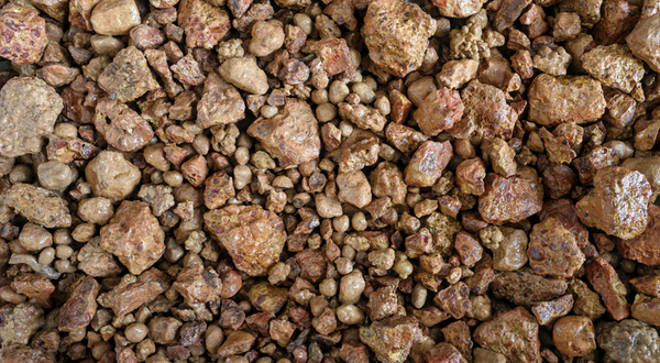 Chalco to build $1 billion alumina plant in Guinea