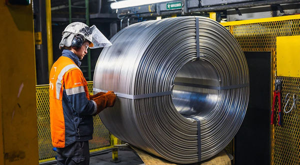 Hydro to strengthen European grid with low-carbon aluminium