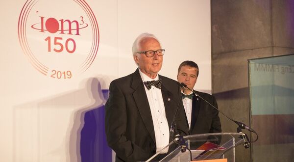 Prestigious Gold Medal marks the distinguished career of Prof. Geoff Scamans
