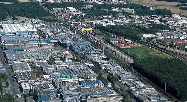 Constellium to expand extrusion capacity at Singen, Germany, plant.